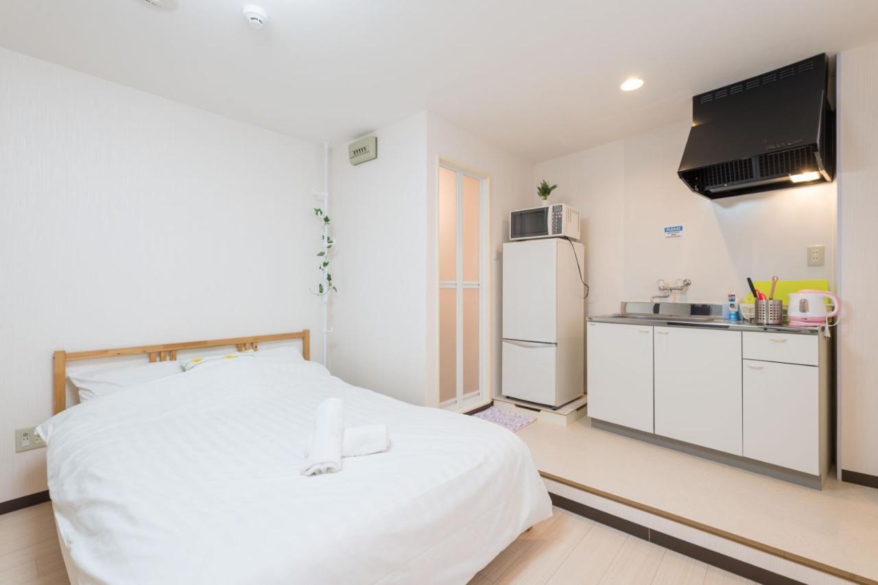 Metro Hanazonocho Hotel